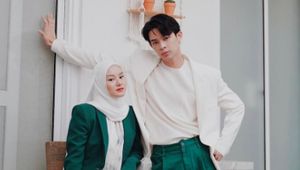 7 Potret Liburan Dinda Hauw & Rey Mbayang, Pakai Baju Couple Anti Norak