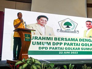 Ijeck Ngadu ke Airlangga: Orang Nomor 1 di Sumut Ini Terus Coba Ganggu Golkar Ijeck Ngadu ke Airlangga: Orang Nomor 1 di Sumut Ini Terus Coba Ganggu Golkar