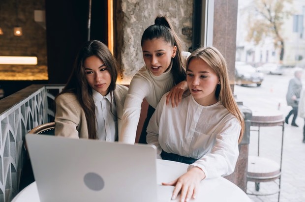 Passionate atau Sangat Bersemangat