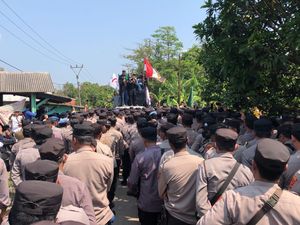 Gelombang Tuntutan Massa Minta Al Zaytun Dibubarkan! Gelombang Tuntutan Massa Minta Al Zaytun Dibubarkan!