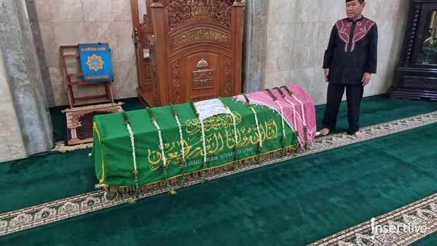 Rumah Duka Ayah Ibnu Jamil