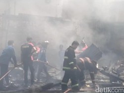 Sengaja Dibakar Pemilik, 2 Rumah di Palembang Hangus Dilahap Si Jago Merah