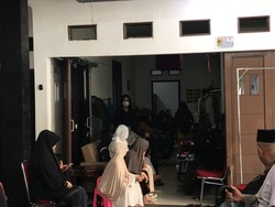 Suasana Rumah Duka Ayah Ibnu Jamil