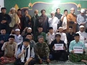 Ulama Tasikmalaya Desak Polisi Amankan Panji Gumilang Ulama Tasikmalaya Desak Polisi Amankan Panji Gumilang
