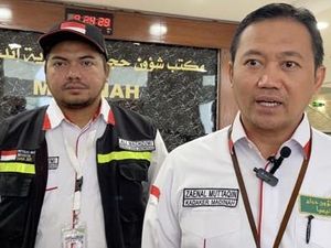 Cuaca Sangat Panas, Jemaah Haji Diimbau Tak Paksakan Arbain di Madinah