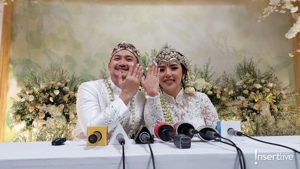 Angga Wiya dan Anna