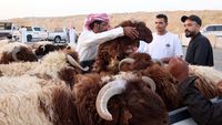 Begini Suasana Jual Beli Hewan Kurban di Arab Saudi