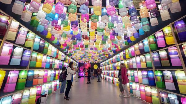 Ketika Brasil Berhiaskan Ribuan Lampion Korea