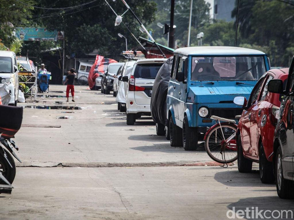 Usia Kendaraan di Jakarta Mau Dibatasi, Aturan Wajib Punya Garasi Saja Tak Tegas