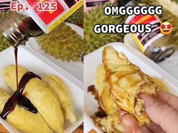 Semriwing! Netizen Ini Lahap Durian Campur Obat Batuk