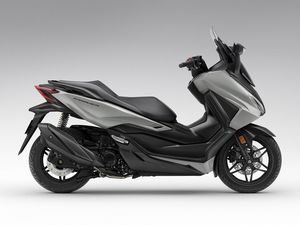Simulasi Cicilan Motor Matic Termahal Honda, Tiap Bulan Bayar Segini Simulasi Cicilan Motor Matic Termahal Honda, Tiap Bulan Bayar Segini