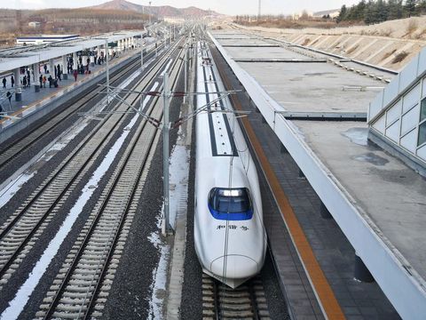Ilustrasi kereta cepat Jakarta-Bandung