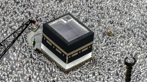 Jemaah Haji Penuhi Kabah, Hampir 1,5 Juta Orang Telah Tiba di Mekkah