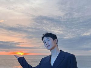 Jung Hae In dan Hwang Jung Min Hadiri Cannes Film Festival 2024 Jung Hae In dan Hwang Jung Min Hadiri Cannes Film Festival 2024