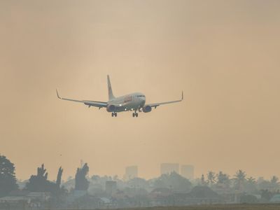 Kota Banjarbaru Dikepung Asap Kebakaran Lahan, Ganggu Penerbangan