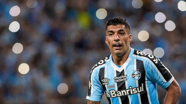 (FILES) Gremio's Uruguayan forward Luis Suarez reacts during the second leg final match of the Rio Grande do Sul State Championship, better known as the Gaucho Championship, against Caxias, at the Arena do Gremio stadium in Porto Alegre, Brazil on April 8, 2023. Gremio Porto Alegre striker Luis Suarez has a 