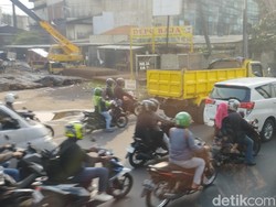 Keluhan Warga Macet di Daan Mogot Jakbar: Kalau Lancar, Itu Keajaiban
