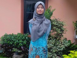 Cita-cita Tinggi Mahasiswi Termuda SNBT Unair 2023 yang Baru 15 Tahun