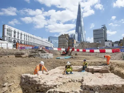 Potret Makam Era Romawi Langka Ditemukan di Bawah Kota London