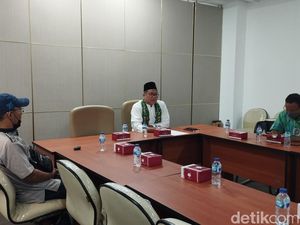 Mediasi Kedua Dimulai: Pihak Bu Ami dan Tetangga Pemilik Tanah Uruk Hadir Mediasi Kedua Dimulai: Pihak Bu Ami dan Tetangga Pemilik Tanah Uruk Hadir