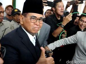 Diungkap Tetangga, Ternyata Ini Nama Panji Gumilang Al-Zaytun di Masa Lalu Diungkap Tetangga, Ternyata Ini Nama Panji Gumilang Al-Zaytun di Masa Lalu