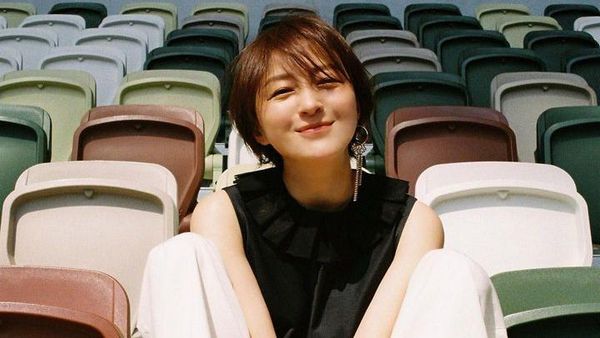 8 Foto Aktris Jepang yang Ketahuan Selingkuh, Mengaku Dijebak Suami Sendiri