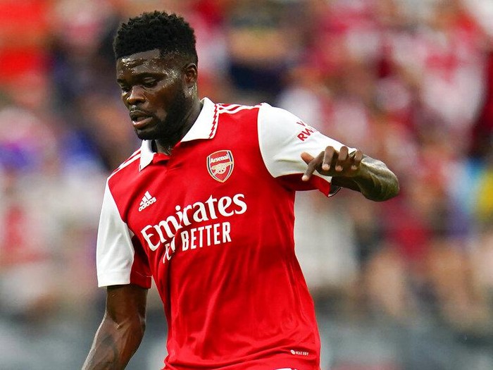 Arsenal midfielder Thomas Partey controls the ball against Everton during the first half of a pre-season friendly soccer match, Saturday, July 16, 2022, in Baltimore. (AP Photo/Julio Cortez)