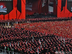 Hadiri Bulan Bung Karno, Bupati Klaten Kagum GBK Memerah