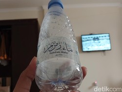 Alhamdulillah, Hotel Sediakan Air Zamzam Kemasan untuk Jemaah Haji