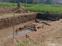 Ekskavasi Lanjutan Candi Gedog Blitar Temukan Bangunan Petirtaan