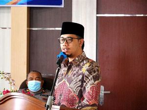 Klarifikasi Walkot Bukittinggi Usai Dipolisikan Soal Inses Ibu dan Anak Klarifikasi Walkot Bukittinggi Usai Dipolisikan Soal Inses Ibu dan Anak