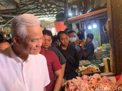 Ganjar Kunjungi Pasar Warakas Jakut, Warga Teriakkan Dukungan Pencapresan