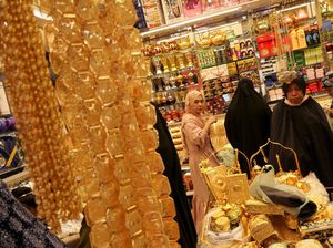 Panduan Lengkap Oleh-oleh Haji: Rekomendasi dan Tips Membeli Panduan Lengkap Oleh-oleh Haji: Rekomendasi dan Tips Membeli