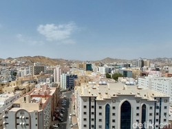 Penampakan Hotel Transit Jemaah Arminareka Perdana