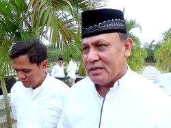 Firli Bahuri dan Muzani Antar Mendiang Desmond ke Liang Lahad