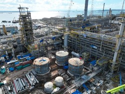 RI Harus Kebut Investasi Kilang Minyak, Ini Untungnya!