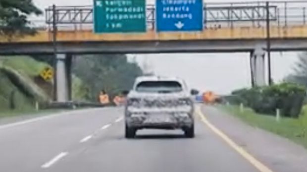 Mitsubsihi XFC Concept tertangkap kamera sedang uji coba jalan di tol cikampek dan padalarang