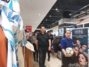 Transmart Full Day Sale! CT Cek Transmart Cempaka Putih, e-Bike Ludes 120 Unit