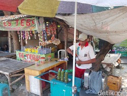 Panji Gumilang Rutin Bagi Zakat-Sapi Kurban untuk Warga 3 Dusun di Gresik