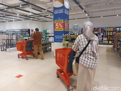 Promo Transmart Hadir Lagi! Borong 2 Troli Hemat hingga Rp 600 Ribuan