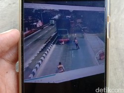 Petugas Dishub Cuma Lecet Usai Ditabrak hingga Masuk Kolong Truk