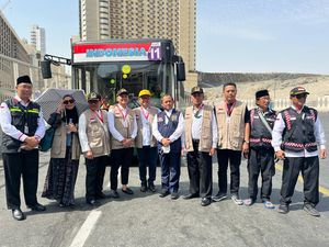 Kang Ace Pimpin Timwas Haji DPR Cek Fasilitas di Armudzna dan Bus Jemaah RI