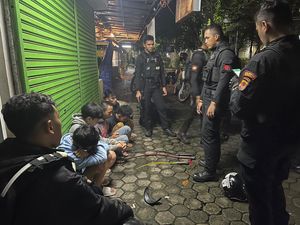 Polisi Tangkap 5 Remaja Bercelurit Hendak Tawuran di Bogor