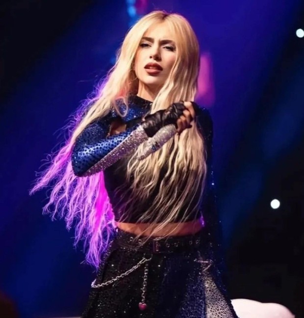 Ava Max/Foto: Instagram.com/avamax insiden artis internasional yang diserang penggemar