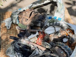 Polisi Selidiki Asal-Usul Keris dan Patung Temuan Tukang Kebun di Sungai