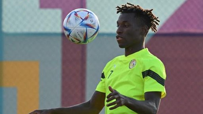 Senegals forward Nicolas Jackson takes part in a training session at the Duhail SC training facilities in Doha on November 22, 2022. (Photo by ISSOUF SANOGO / AFP)