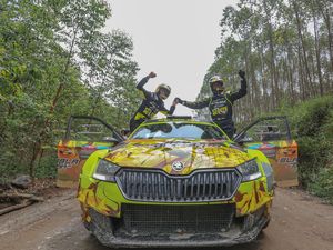 Wagub ijeck Jadi Juara Umum Danau Toba Rally 2023 Wagub ijeck Jadi Juara Umum Danau Toba Rally 2023