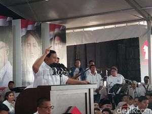 Prabowo Puji Pemerintahan Jokowi Berhasil Jaga Kerukunan