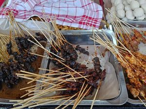 Satu-satunya di PKB, Kuliner Unik Sate Bekicot Raup Rp 7 Juta per Hari Satu-satunya di PKB, Kuliner Unik Sate Bekicot Raup Rp 7 Juta per Hari