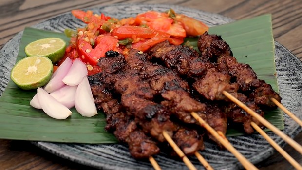 Sate Maranggi / Foto: Youtube.com/Devina Hermawan Sate Maranggi
